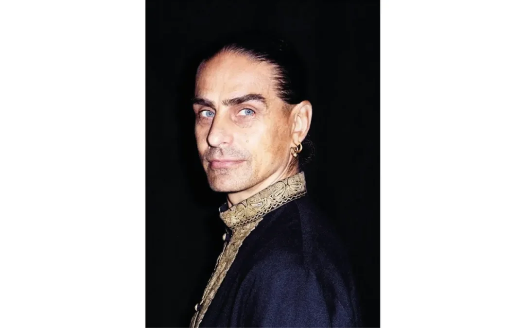 Ashtanga Yoga con Petri Räisänen en FluindoYoga